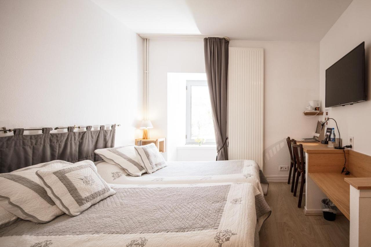 Hotel Restaurant De La Poste Et La Grange Detente, Espace Bien-Etre Châteauneuf-de-Randon Rom bilde