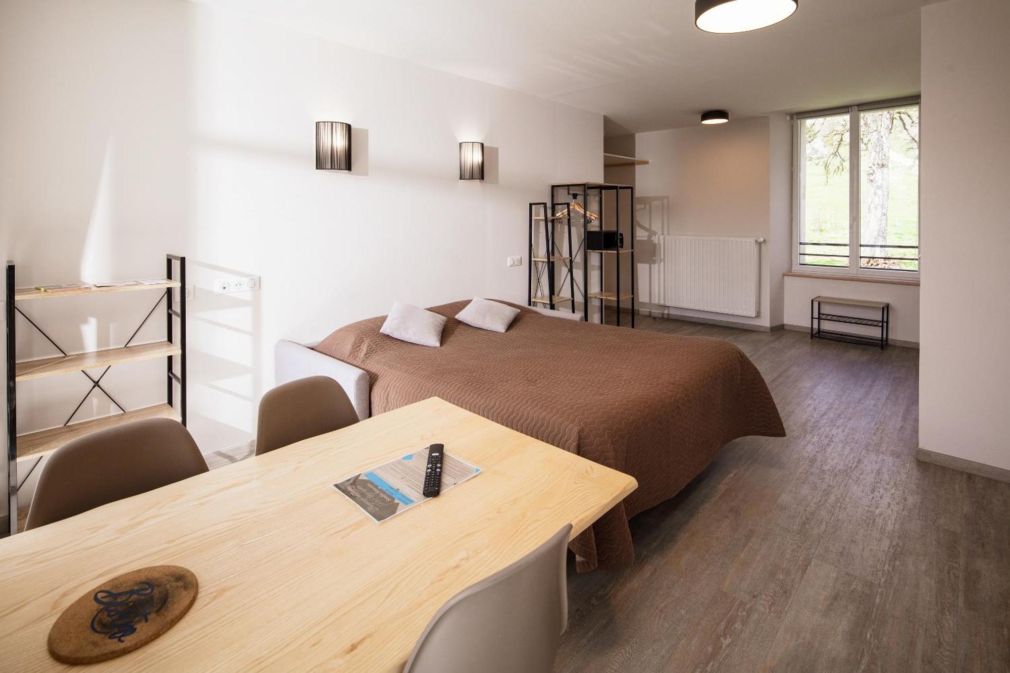 Hotel Restaurant De La Poste Et La Grange Detente, Espace Bien-Etre Châteauneuf-de-Randon Rom bilde